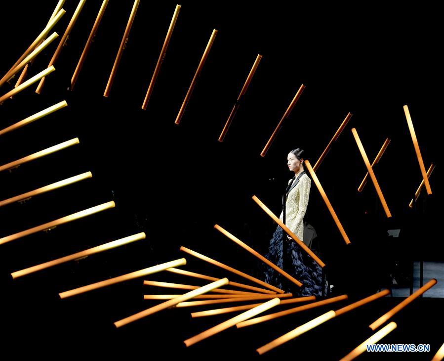 CHINA-BEIJING-FASHION WEEK (CN)