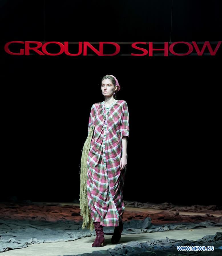 CHINA-BEIJING-FASHION WEEK (CN)