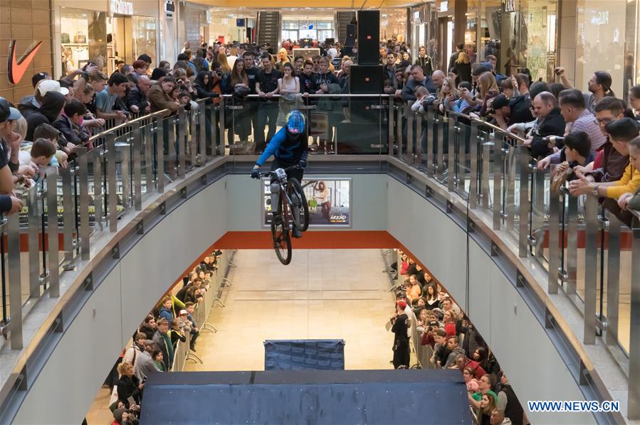 HUNGARY-BUDAPEST-DOWN MALL BICYCLE RACE