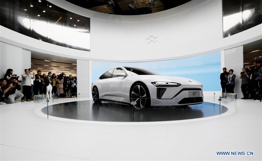 Xinhua Headlines: World's largest auto market eyes NEV, AI for new growth