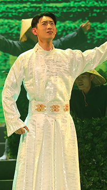 楊慶兵：洗凈塵埃是芳華，百味人生茶道間