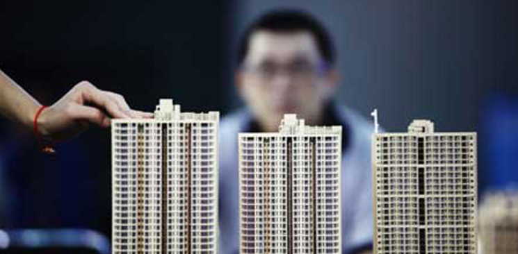 百公里內(nèi)，房價一邊暴漲一邊下跌