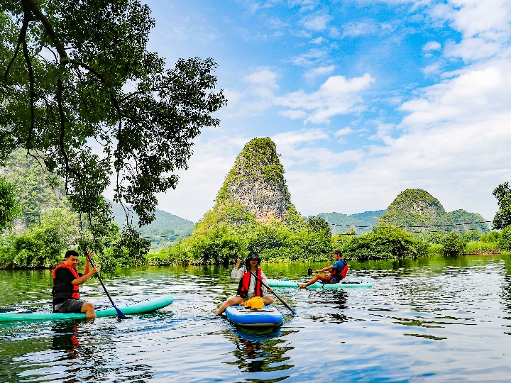 追光丨房車、帳篷、太空艙&hellip;&hellip;你想要的露營裝備這里都有
