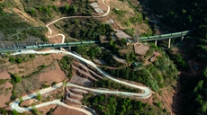 新華全媒+｜高鐵時代，大涼山鐵軌上流淌&ldquo;慢幸福&rdquo;