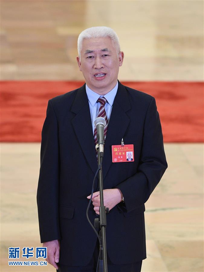 （十九大&middot;黨代表通道）（16）采訪(fǎng)黨代表