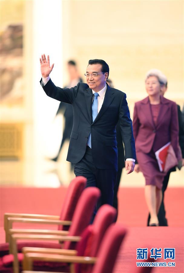 （兩會&middot;總理記者見面&middot;XHDW）（3）李克強總理與中外記者見面 