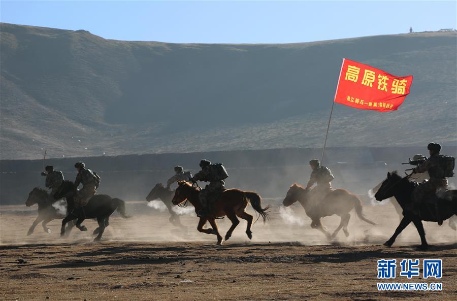 （新華全媒頭條&middot;圖文互動）（14）備戰(zhàn)踏上新起點，練兵展現(xiàn)新氣象&mdash;&mdash;2018中國軍隊新年開訓(xùn)全景大掃描