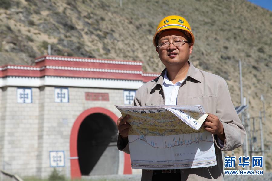 （新時(shí)代奮斗者&middot;圖文互動(dòng)）（1）執(zhí)一事，終一世&mdash;&mdash;記高原鐵路&ldquo;探路者&rdquo;劉爭(zhēng)平