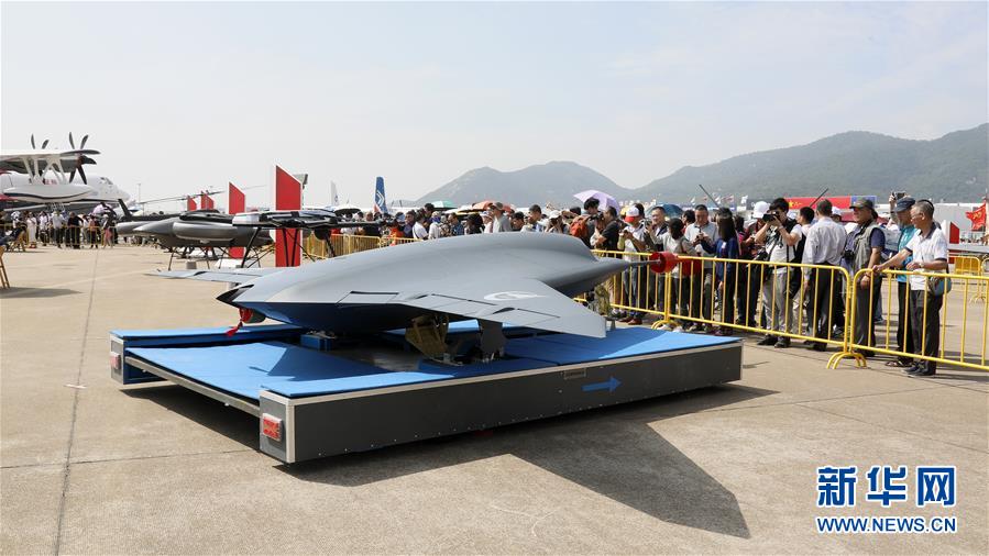(圖文互動)(1)軍事專家:中國航展無人機展品或揭示未來空戰(zhàn)重要作戰(zhàn)樣式
