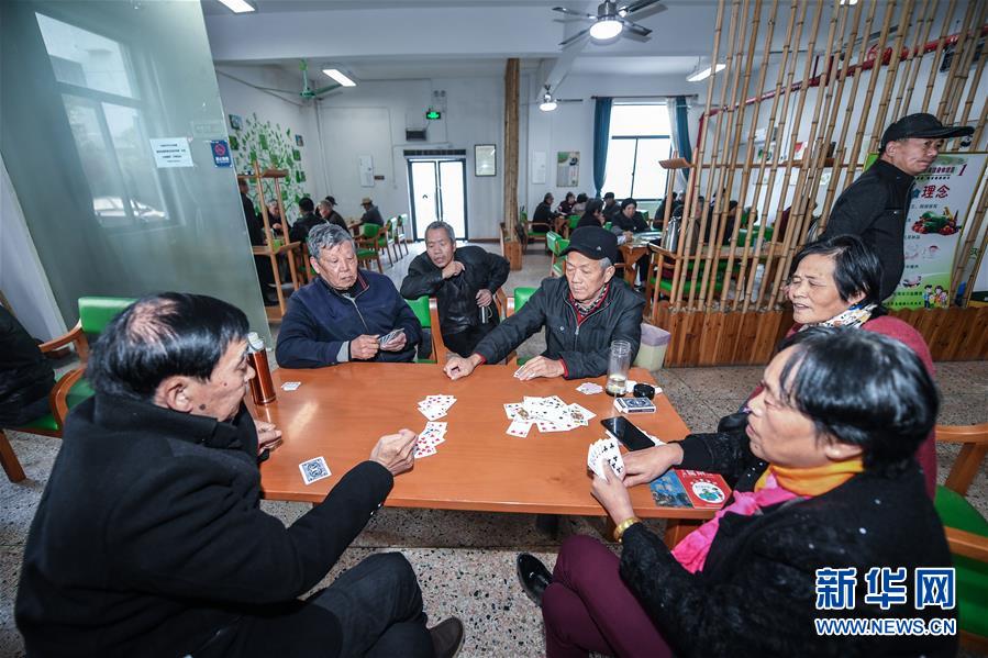 (慶祝改革開放40周年基層行·鄉(xiāng)鎮(zhèn)篇·圖文互動(dòng))(9)烏鎮(zhèn)40年:根里的靜與脈中的動(dòng)