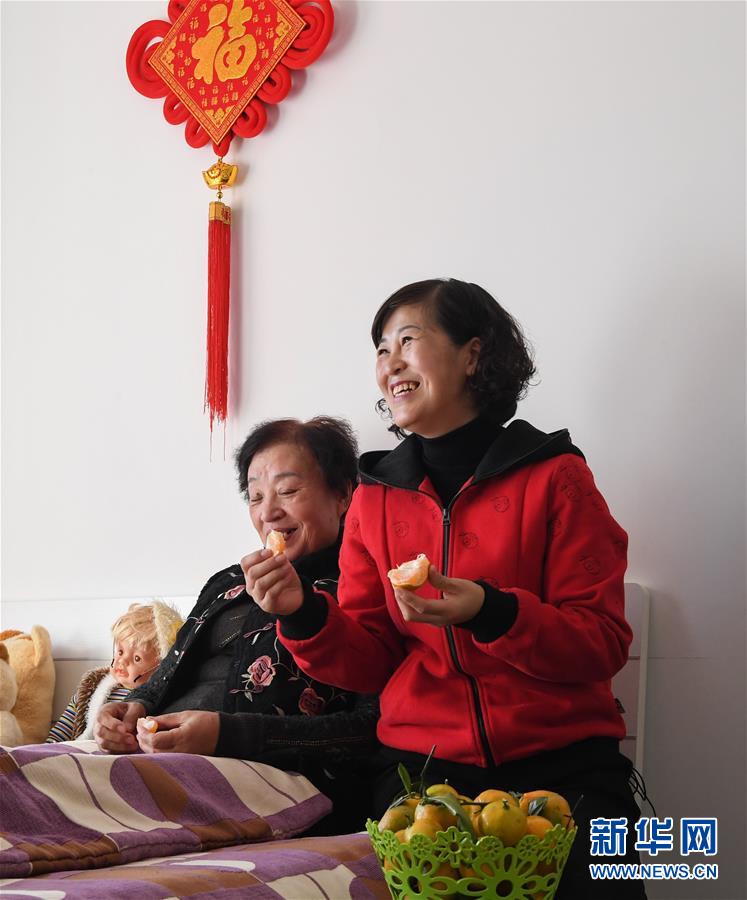 （新華全媒頭條&middot;圖文互動）（3）&ldquo;英雄之妻&rdquo;，為愛堅(jiān)守19年