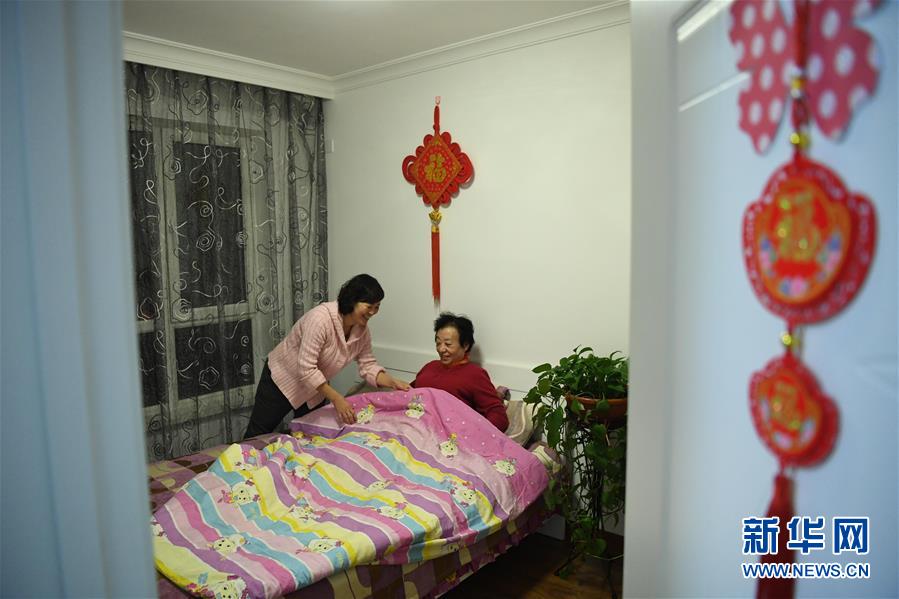 （新華全媒頭條&middot;圖文互動）（4）&ldquo;英雄之妻&rdquo;，為愛堅(jiān)守19年