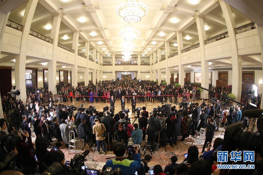 （新華全媒頭條&middot;兩會(huì)特別報(bào)道&middot;圖文互動(dòng)）（1）中國(guó)發(fā)展的明天一定更美好&mdash;&mdash;從全國(guó)兩會(huì)看奮進(jìn)中國(guó)的發(fā)展信心