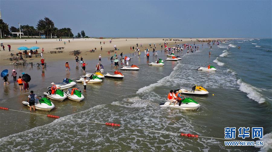 （壯麗70年 奮斗新時(shí)代&mdash;&mdash;推動(dòng)高質(zhì)量發(fā)展調(diào)研行&middot;圖文互動(dòng)）（1）近海能看鯨魚白海豚，廣西這片濱海旅游勝地啥來頭？