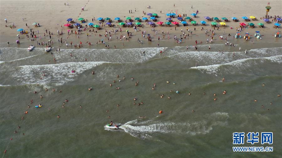 （壯麗70年 奮斗新時(shí)代&mdash;&mdash;推動(dòng)高質(zhì)量發(fā)展調(diào)研行&middot;圖文互動(dòng)）（3）近海能看鯨魚白海豚，廣西這片濱海旅游勝地啥來頭？