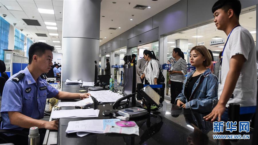 （壯麗70年 奮斗新時(shí)代&mdash;&mdash;推動(dòng)高質(zhì)量發(fā)展調(diào)研行&middot;圖文互動(dòng)）（5）近海能看鯨魚(yú)白海豚，廣西這片濱海旅游勝地啥來(lái)頭？