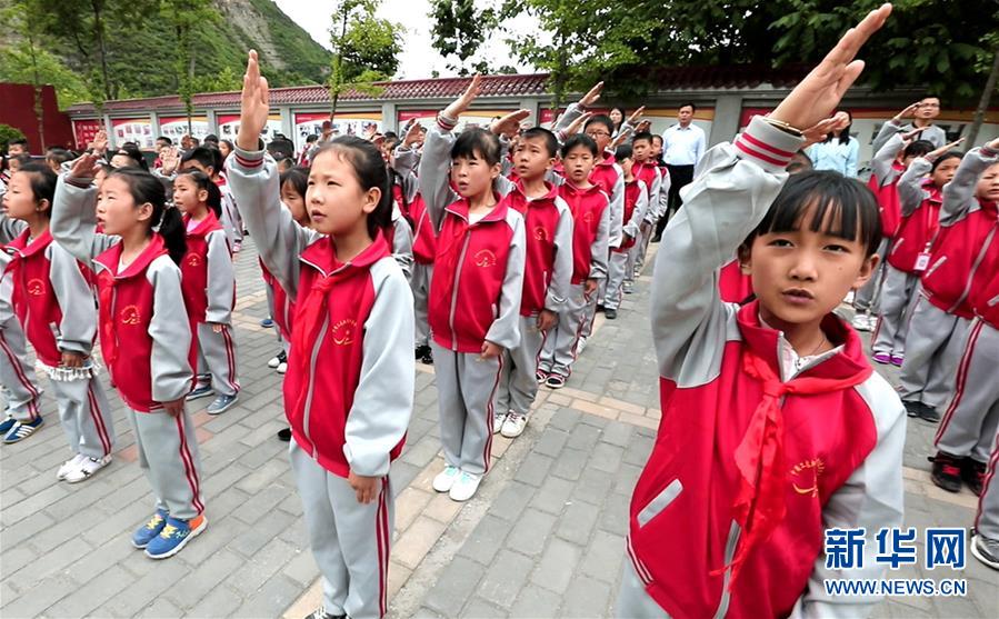 （新華全媒頭條&middot;圖文互動）（1）努力成為好孩子 奮勇爭當接班人&mdash;&mdash;兒童節(jié)前夕回訪習近平總書記關心過的少年兒童