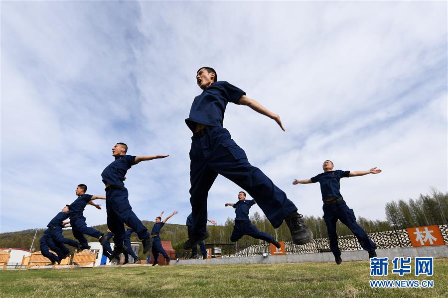 (壯麗70年·奮斗新時(shí)代·圖文互動(dòng))(8)林海孤島唱響冰與火之歌——記內(nèi)蒙古森林消防總隊(duì)大興安嶺支隊(duì)奇乾中隊(duì)