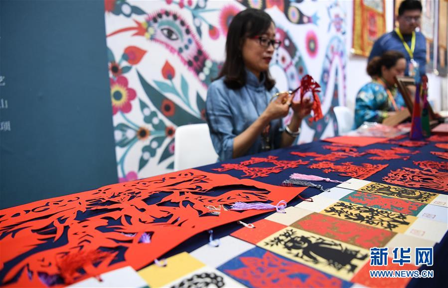 (文化)(1)2019年“文化和自然遺產(chǎn)日”非遺主會(huì)場(chǎng)活動(dòng)在廣州舉行