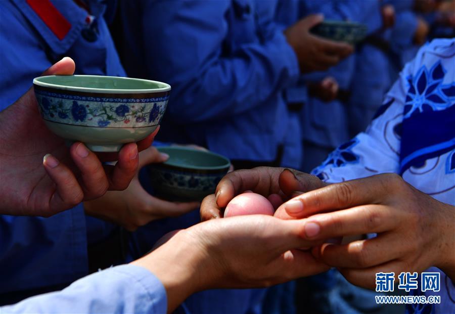 （新華全媒頭條&middot;不忘初心、牢記使命&mdash;&mdash;記者再走長(zhǎng)征路&middot;圖文互動(dòng)）（4）風(fēng)展紅旗如畫&mdash;&mdash;來(lái)自長(zhǎng)征出發(fā)地長(zhǎng)汀、寧化的紅色信仰報(bào)告 