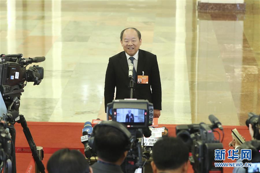 （兩會(huì)&middot;面對(duì)面）（10）采訪部長