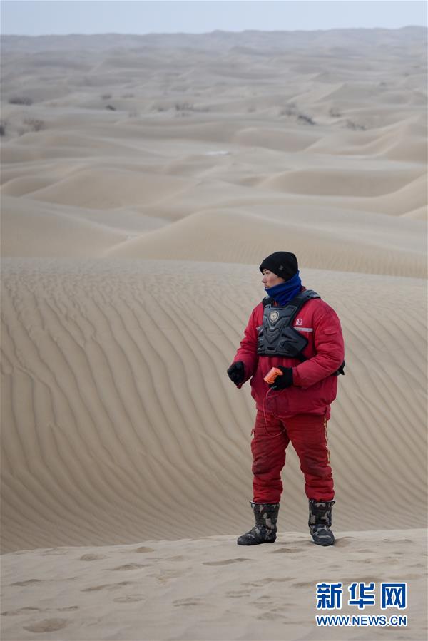 （新春走基層&middot;圖文互動）（4）大漠中，一頂帳篷守歲五年