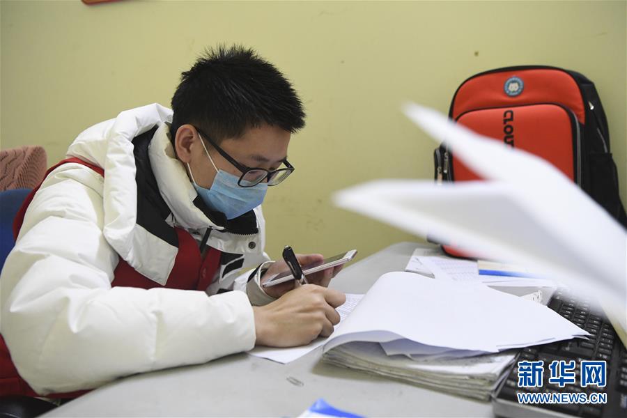（聚焦疫情防控&middot;圖文互動）（6）&ldquo;排查越嚴密，群眾越安心&rdquo;&mdash;&mdash;重慶日均組織40多萬人有序排查疫情
