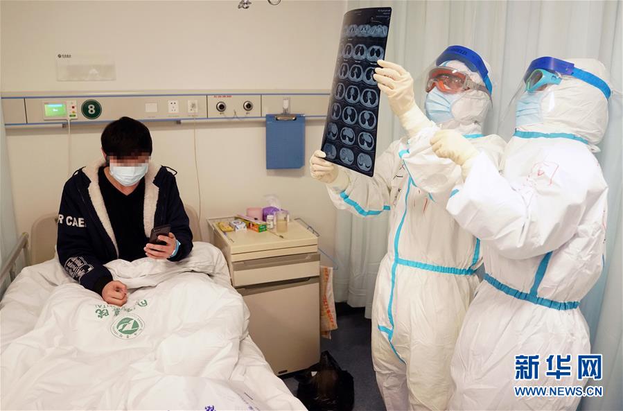 （新華全媒頭條&middot;圖文互動）（7）&ldquo;與國家同舟，與人民共濟(jì)&rdquo;&mdash;&mdash;新冠肺炎重癥救治同濟(jì)醫(yī)院戰(zhàn)&ldquo;疫&rdquo;直擊