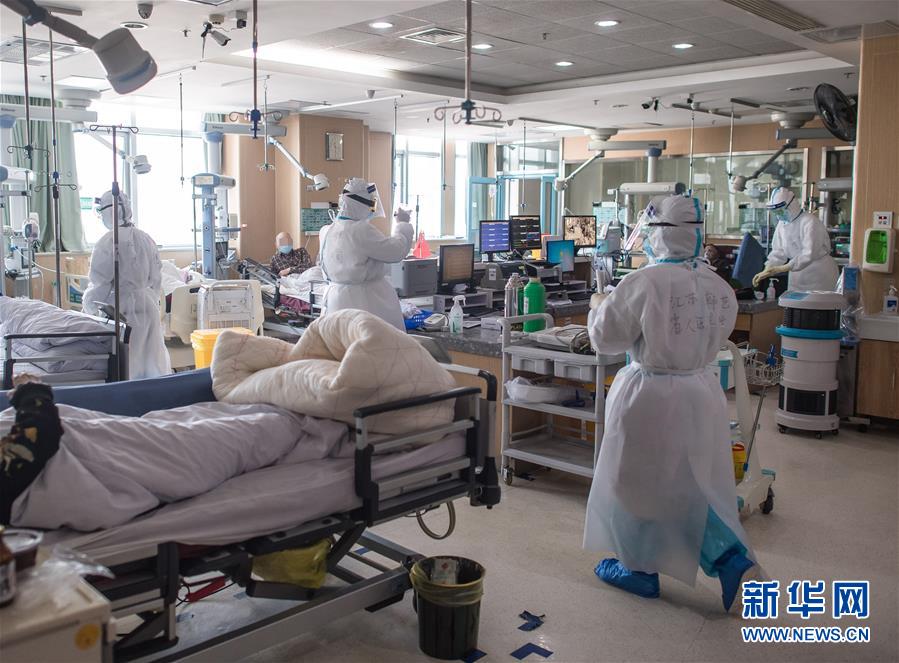 (新華全媒頭條·圖文互動)(2)磨難壓不垮 奮起正當(dāng)時——習(xí)近平總書記在統(tǒng)籌推進(jìn)新冠肺炎疫情防控和經(jīng)濟(jì)社會發(fā)展工作部署會議上的重要講話振奮人心凝聚力量