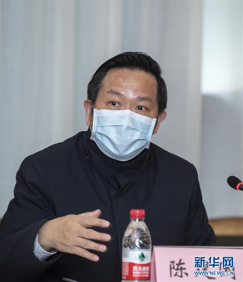 （聚焦疫情防控&middot;圖文互動）（2）急防控所急，沖鋒勇向前&mdash;&mdash;華中科技大學(xué)以科研攻關(guān)推動疫情防控救治觀察