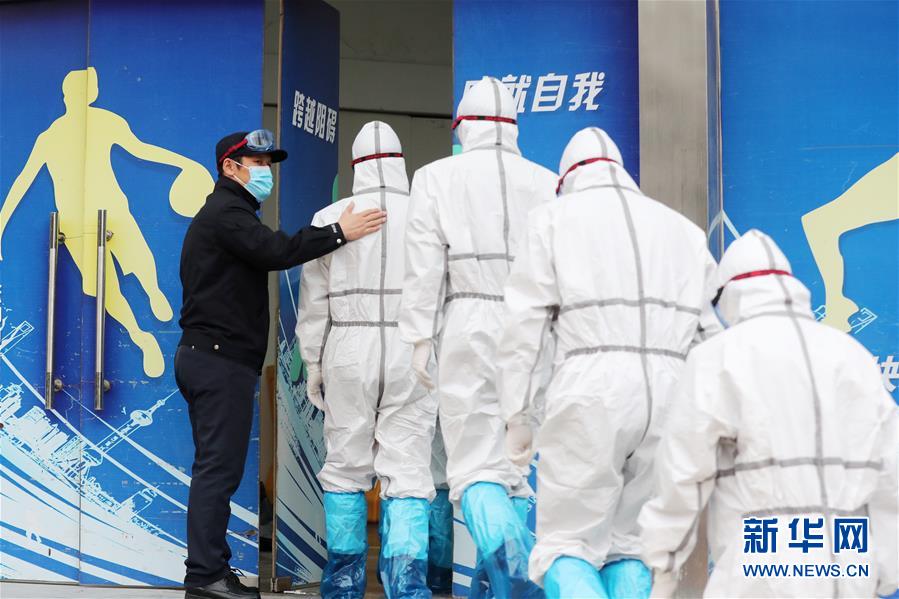 （習近平致敬的戰(zhàn)&ldquo;疫&rdquo;英雄&middot;公安干警篇&middot;圖文互動）（2）他們，抗疫一線鑄警魂