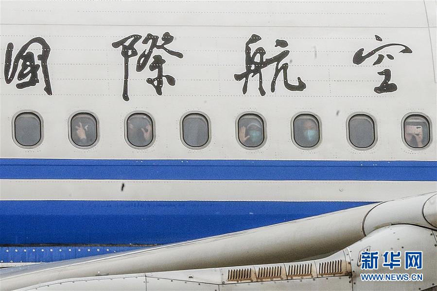 (圖文互動(dòng))(3)最后一支支援武漢國家醫(yī)療隊(duì)——北京協(xié)和醫(yī)院醫(yī)療隊(duì)返京