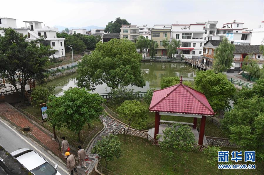 (新華全媒頭條·圖文互動(dòng))(4)歷史坐標(biāo)見證初心使命——寫在江西革命老區(qū)貧困縣全部摘帽之際