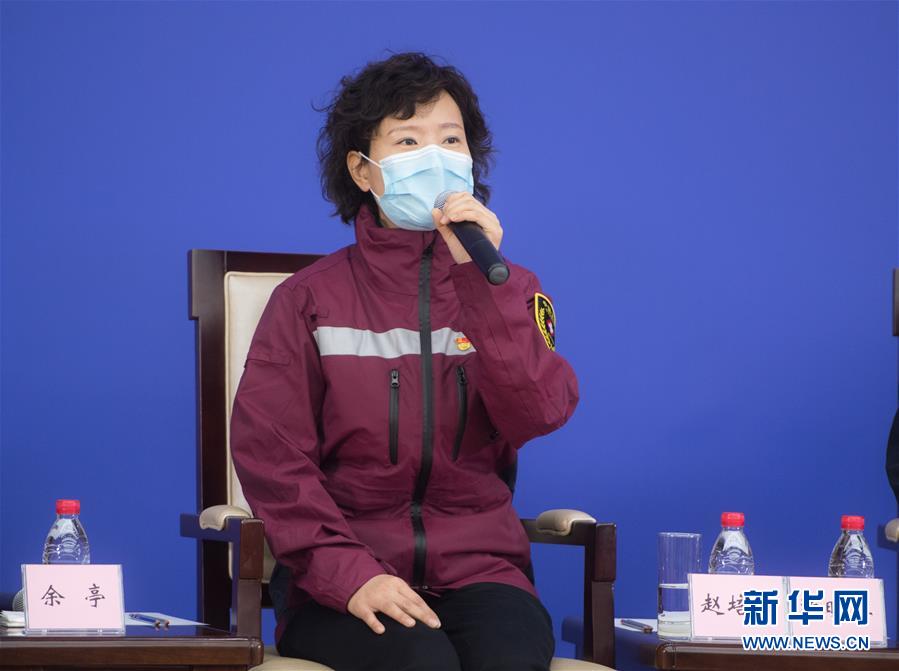 （聚焦疫情防控&middot;圖文互動）（5）分秒必爭！一切為了治病救人&mdash;&mdash;中國抗疫生命至上的生動實踐