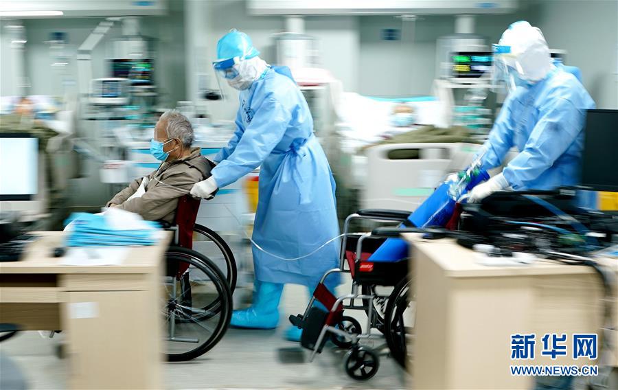 (聚焦疫情防控·圖文互動)(2)在戰(zhàn)“疫”大考中不斷進(jìn)步——中國抗疫治理能力的生動實踐