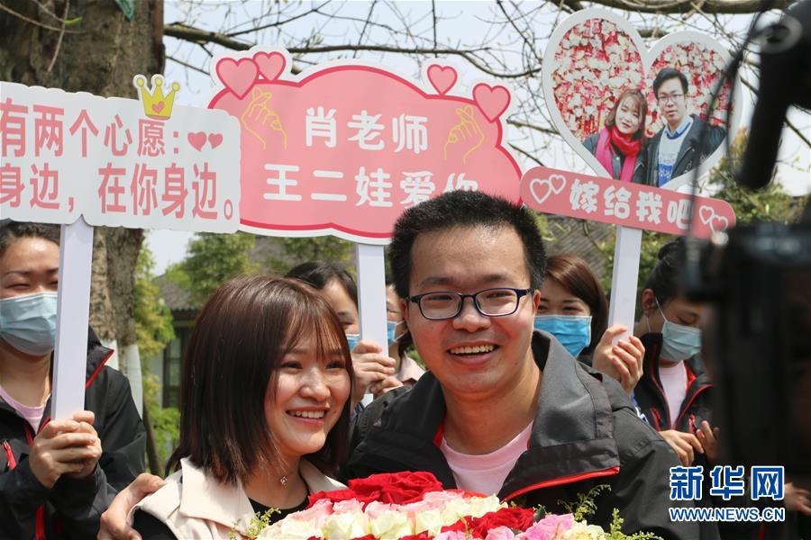 （新華全媒頭條&middot;圖文互動）（12）&ldquo;我看不見你的樣子，但我知道你是誰&rdquo;&mdash;&mdash;寫在國際護(hù)士節(jié)來臨之際