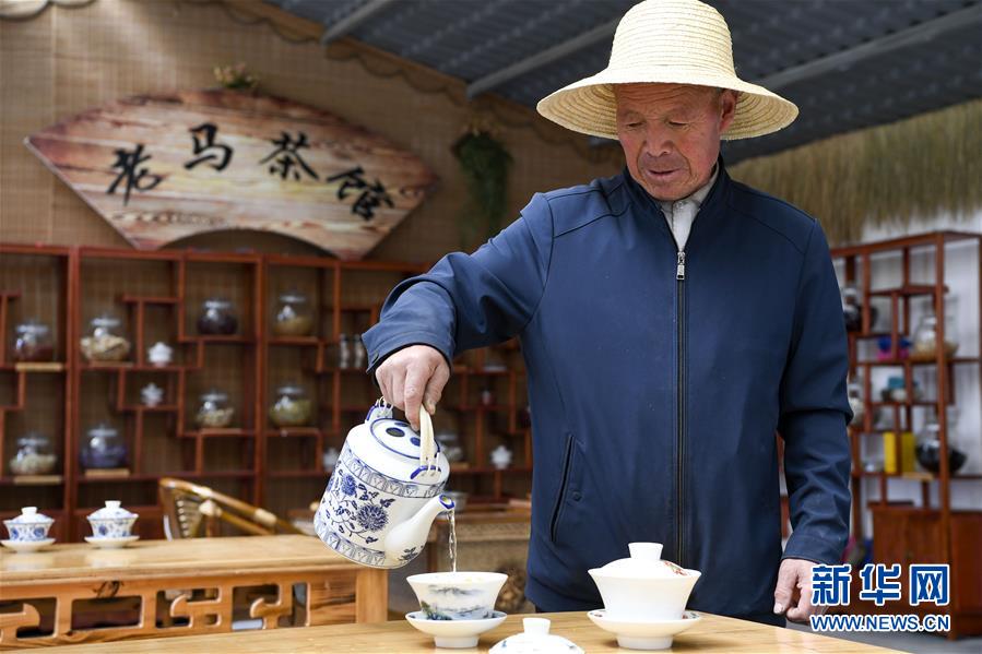 （新華全媒頭條&middot;圖文互動）（5）初夏，循著總書記的腳步探訪產(chǎn)業(yè)扶貧新事