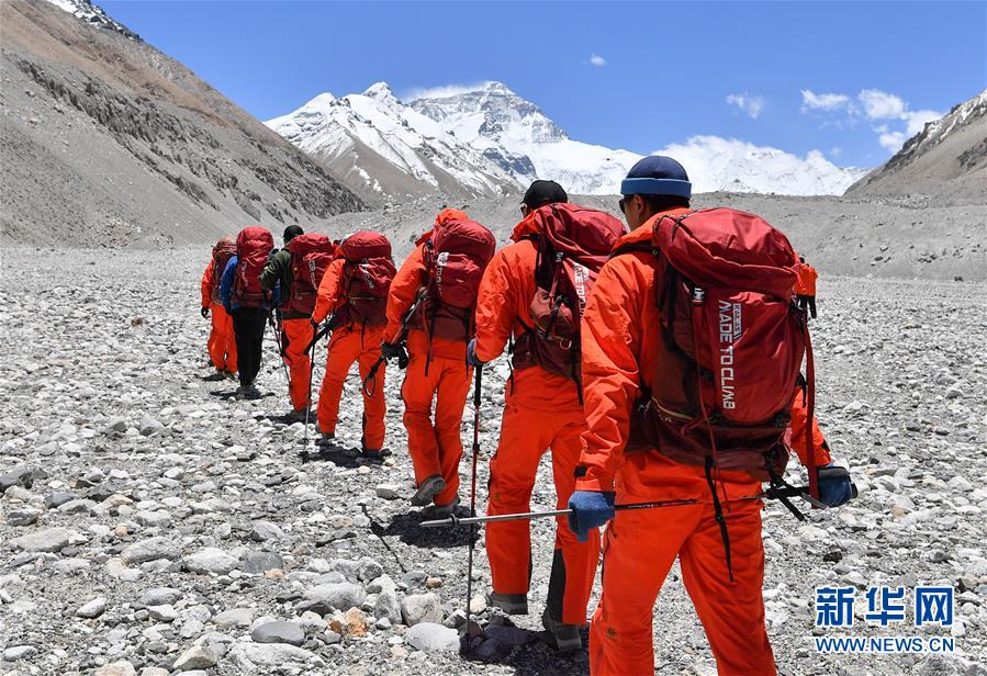 (2020珠峰高程測量)(8)有望22日登頂 測量登山隊(duì)再次向珠峰發(fā)起挑戰(zhàn)