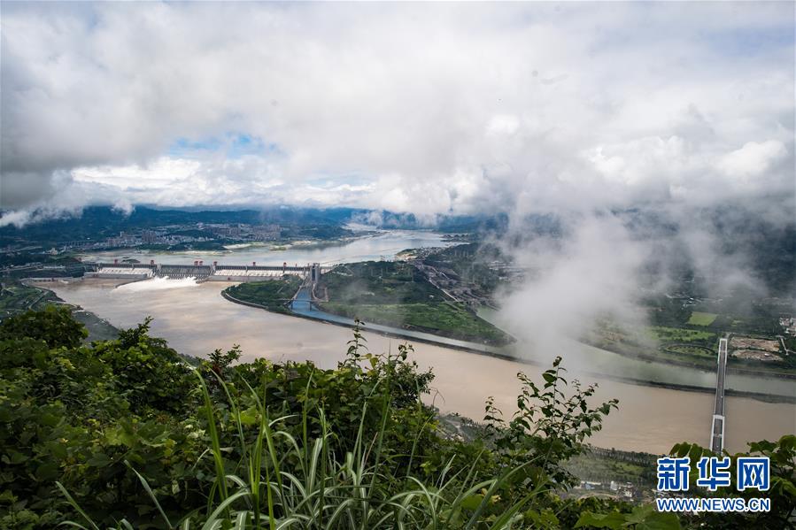 (環(huán)境)(5)三峽工程今年首次泄洪 近期或迎新一輪洪水