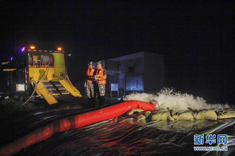 （防汛抗洪&middot;圖文互動(dòng)）（3）洪水不退，子弟兵誓死不退&mdash;&mdash;解放軍和武警部隊(duì)官兵參與洪澇災(zāi)害搶險(xiǎn)救援記事