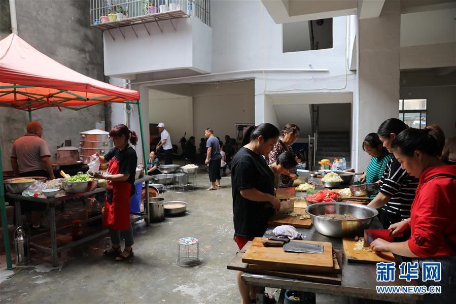 (新華全媒頭條·圖文互動)(12)“洪線”逆險守家國——抗洪一線的凡人星光