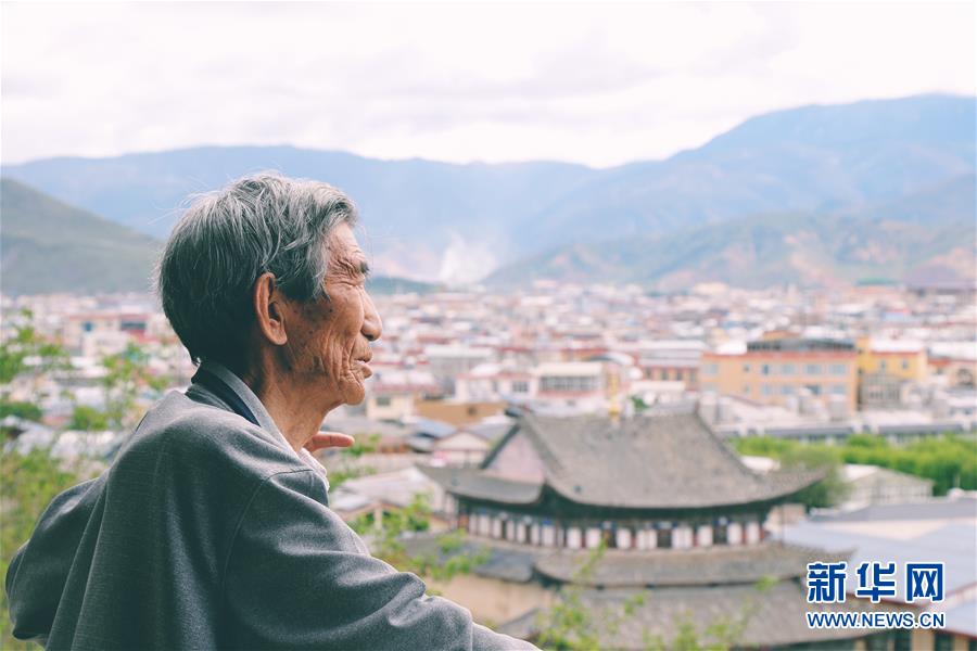 (圖文互動(dòng))(1)雪域高原盛開民族團(tuán)結(jié)之花——云南迪慶藏族自治州民族團(tuán)結(jié)進(jìn)步紀(jì)事
