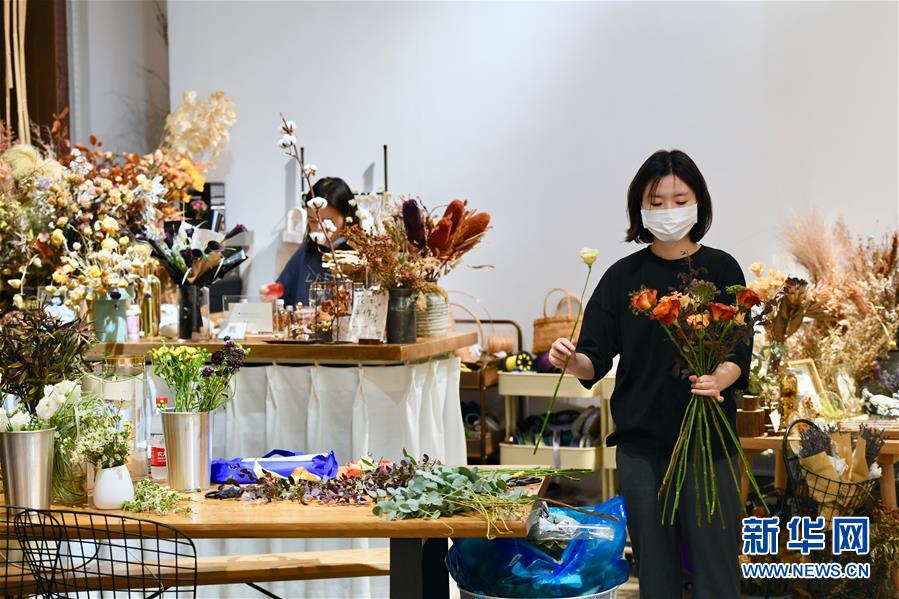 (特區(qū)40年·圖文互動(dòng))(9)老廠房變身“夢(mèng)工廠”折射廈門(mén)經(jīng)濟(jì)特區(qū)40年變遷