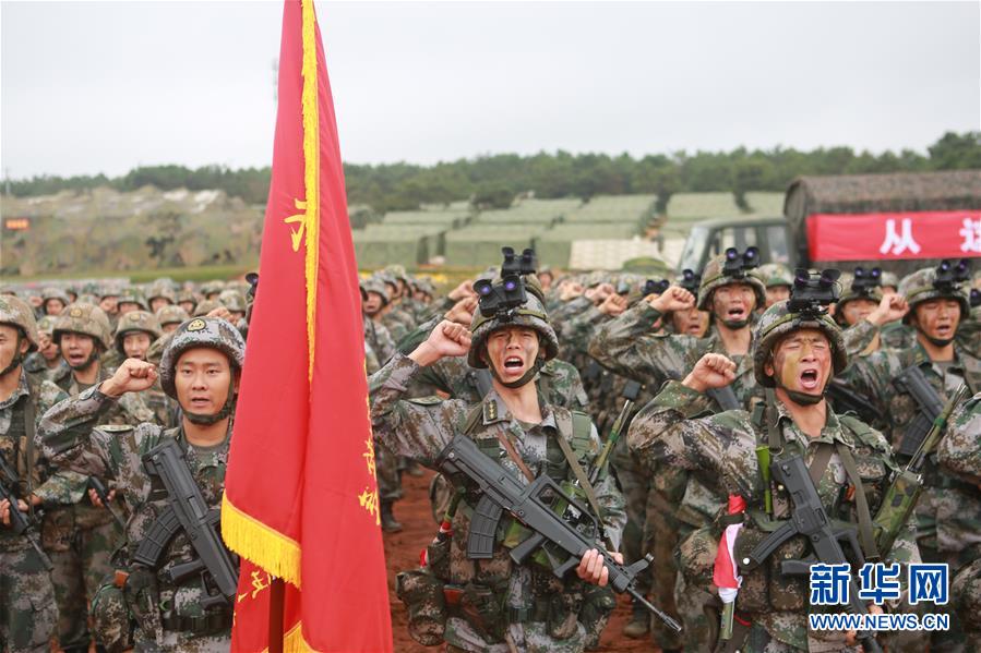 （在習(xí)近平強(qiáng)軍思想指引下&middot;我們在戰(zhàn)位報(bào)告&middot;圖文互動）（1）千里移防，鐵心跟黨走&mdash;&mdash;南部戰(zhàn)區(qū)陸軍第75集團(tuán)軍某紅軍旅政治建軍、練兵備戰(zhàn)記事