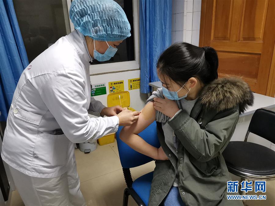 (在習近平新時代中國特色社會主義思想指引下——新時代新作為新篇章·習近平總書記關切事·圖文互動)(3)點亮希望 驅魔救人——全國醫(yī)護人員馳援湖北的故事