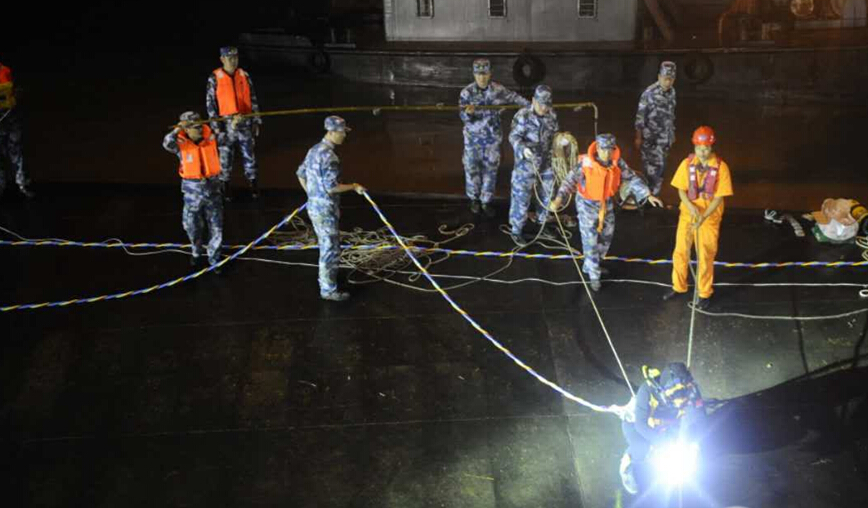 &ldquo;東方之星&rdquo;客輪救援：不分晝夜，不拋棄不放棄