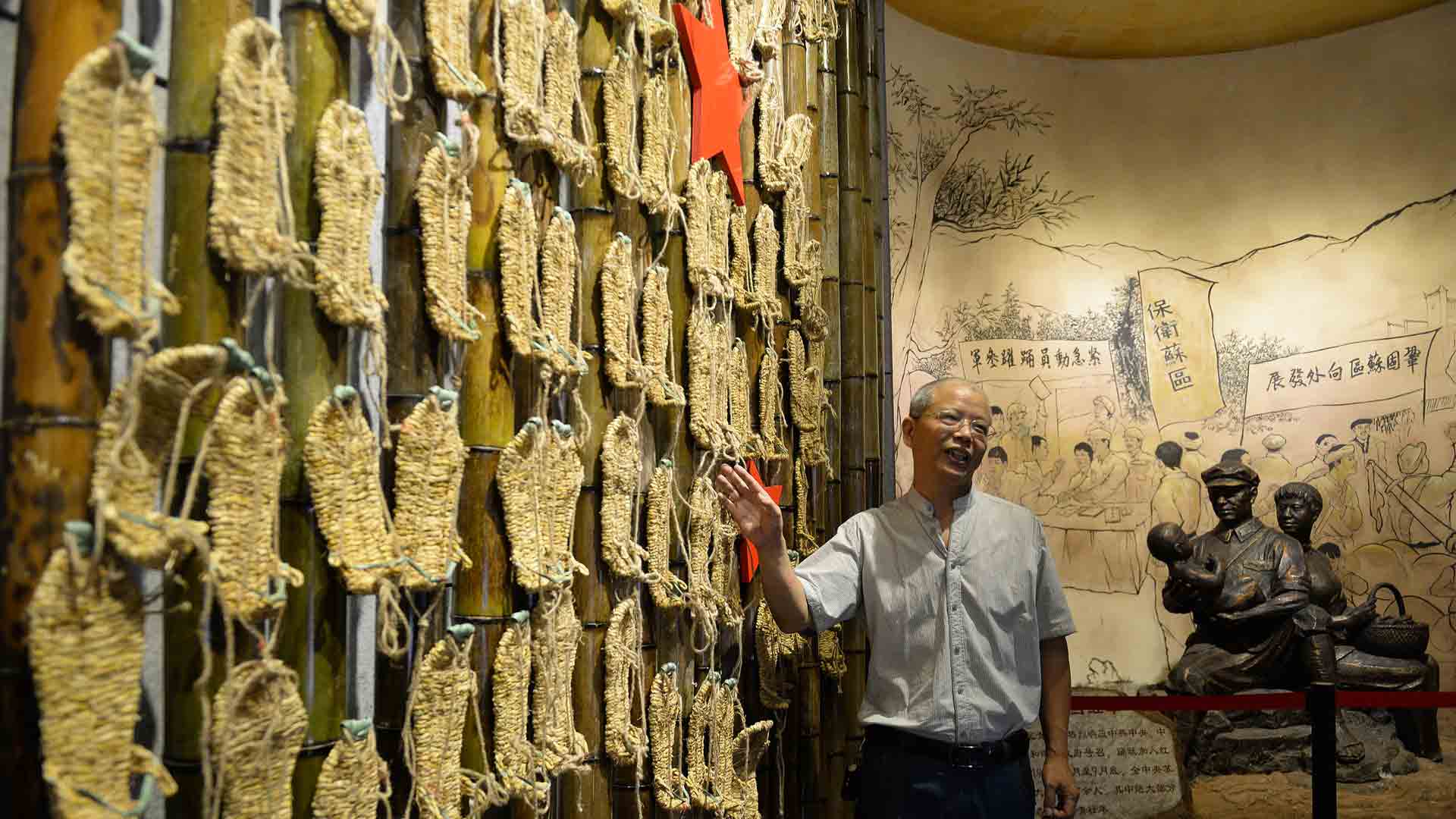 草鞋走出的長(zhǎng)征&mdash;&mdash;&ldquo;畫(huà)說(shuō)長(zhǎng)征&rdquo;之一