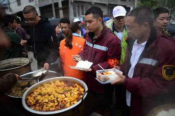 生活，依然在繼續(xù)