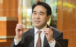 【第二十三期】沈仁康：把&ldquo;服務(wù)民企&rdquo;融入基因，在&ldquo;破解痛點(diǎn)&rdquo;中共生共贏