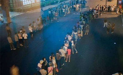 大醫(yī)院人滿為患，社區(qū)醫(yī)院門可羅雀怎么破？